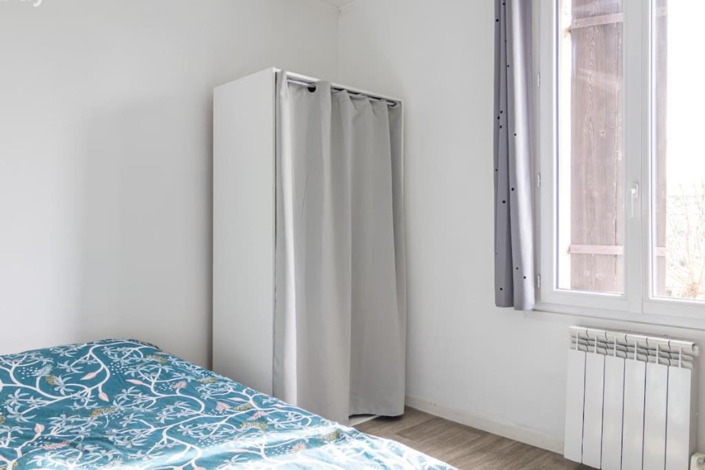 Bassens  Maison Familiale En Pierre A 10 Min De Bordeaux מראה חיצוני תמונה
