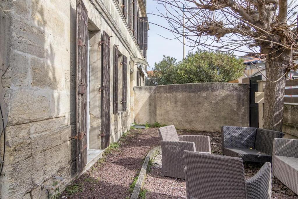 Bassens  Maison Familiale En Pierre A 10 Min De Bordeaux מראה חיצוני תמונה