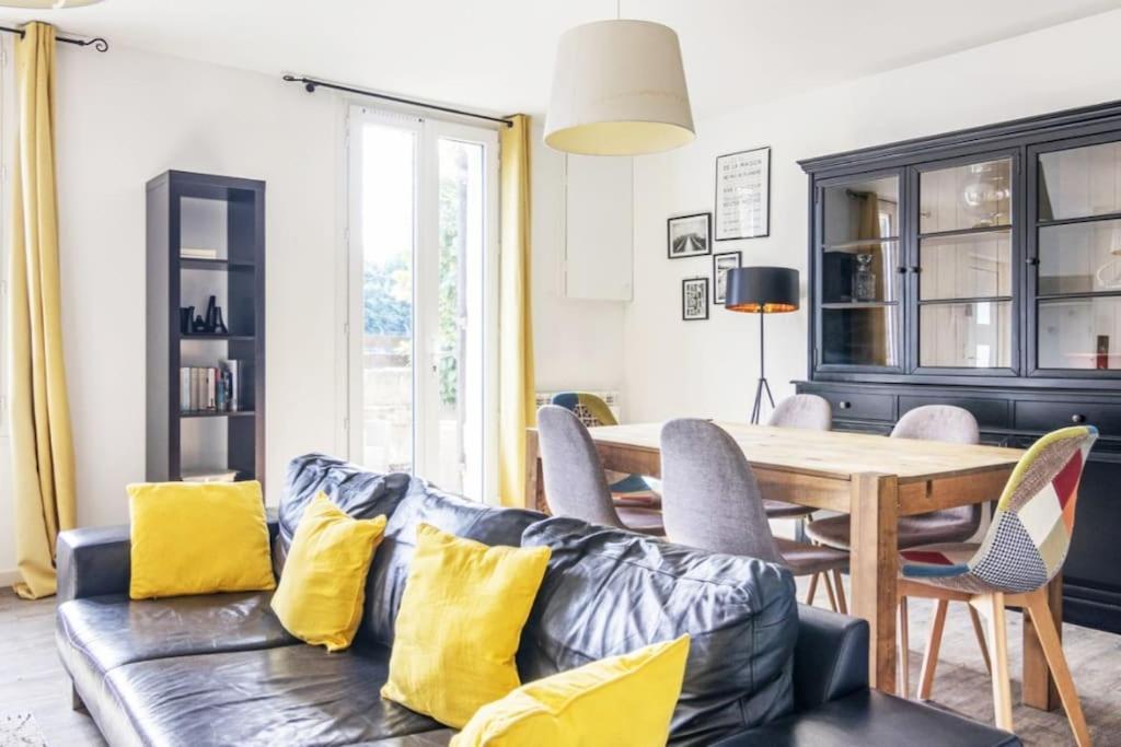 Bassens  Maison Familiale En Pierre A 10 Min De Bordeaux מראה חיצוני תמונה